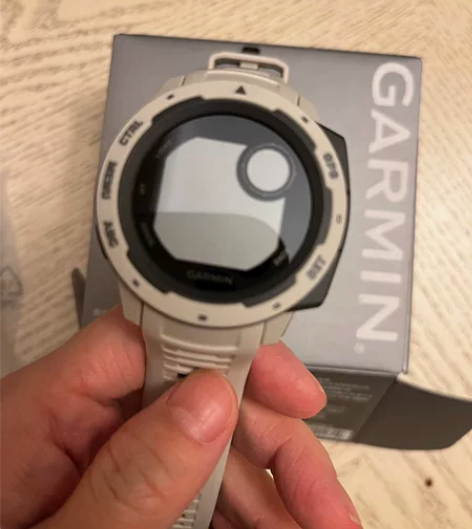 Garmin运动手表 9.8新,只戴过一次...