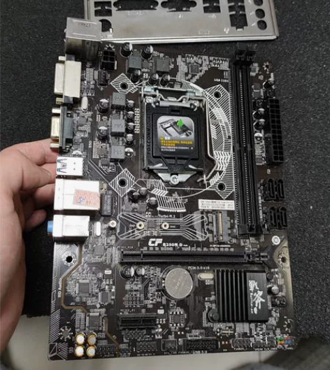 七彩虹b250m d主板 成色实物拍摄 亲...