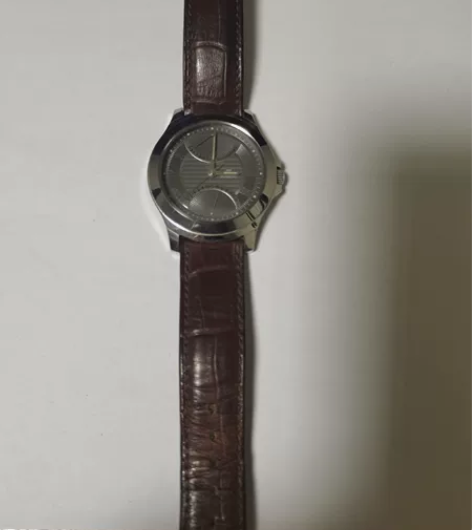 出售 国产飞亚达石英男表 皮链  走时精准...