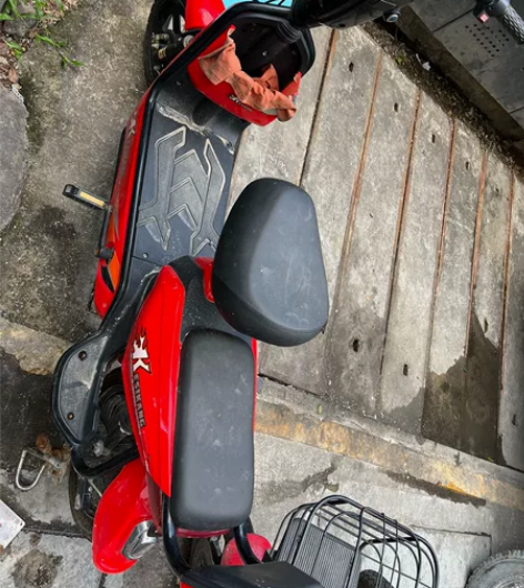 电动车，没怎么骑，电瓶充不进去电，提走后需...