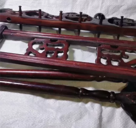 书画用木质毛笔笔架，可拆卸。高40公分，宽...