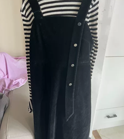 背带裙套装 买一送一 感兴趣的话点“我想要...