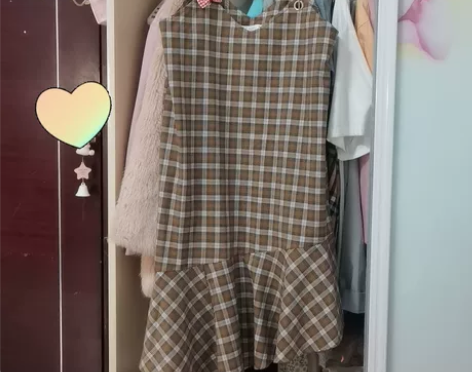 格纹吊带裙荷叶边裙 鱼尾不规则下摆格纹中长...