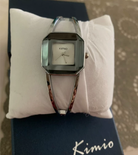 金米欧女士手表，8成新，电子没了需要自己更...