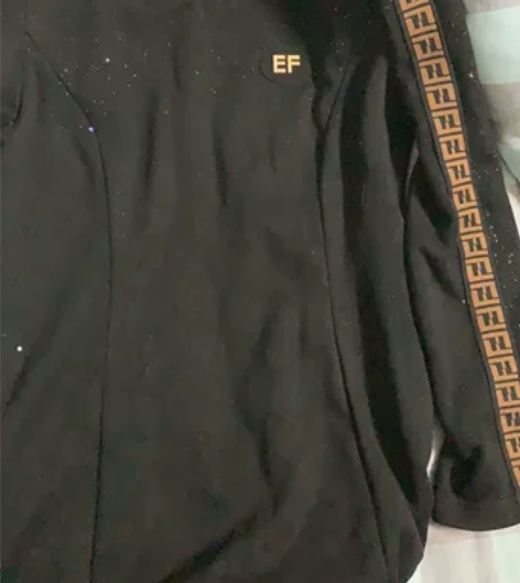 全新加绒长伞裙，上身有腰身，非常好看，我穿...