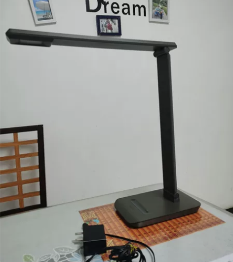 飞利浦护眼灯，四档调节 8成新 40 感兴...