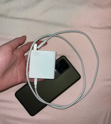 红米redmi k50 pro 手机和充电...