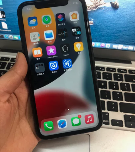 苹果11 128G黑色，国行插卡即用，功能...