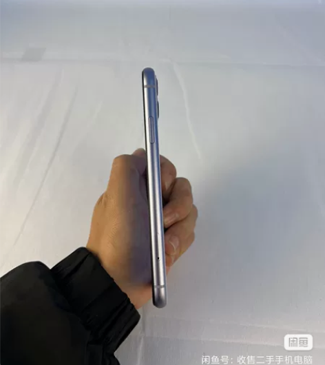 苹果11,紫色的,电池都是95的,没怎么用...