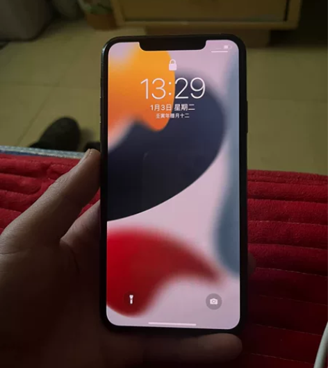 11promax。64g 国航双卡。 换过...