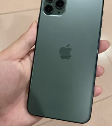 自用苹果11pro Max 256g国行,...