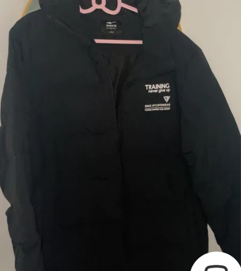 男士鸿星尔克羽绒服   l码   轻微钻毛...