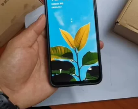 魅族18x 没用几个月还在质保期内8+25...