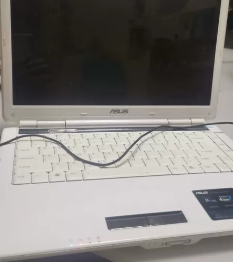 华硕笔记本 感兴趣的话点“我想要”和我私聊...