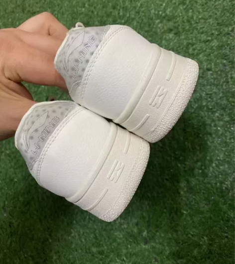 李宁经典百搭款式，穿搭必备单品，全新配盒子...