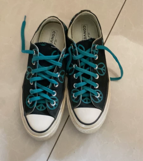 经典匡威帆布鞋，39.5码，成色9成，闲置...