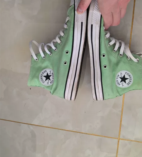 匡威帆布鞋高帮 ，42.5或43码合适，穿...