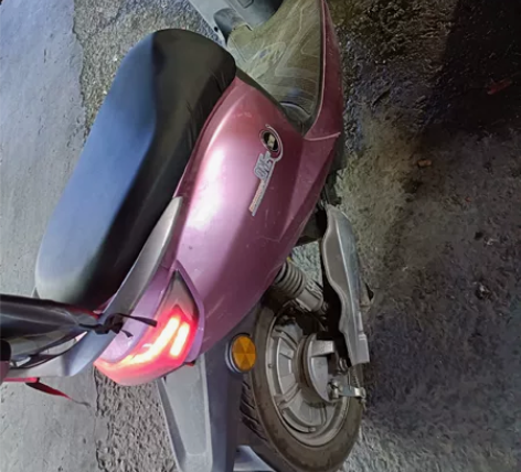 宝雕电瓶车今年才买的，续航四五十。电瓶安逸...