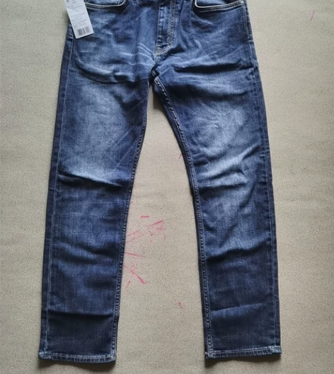 LEE李维斯牛仔裤。全新，男式。腰围尺寸见...