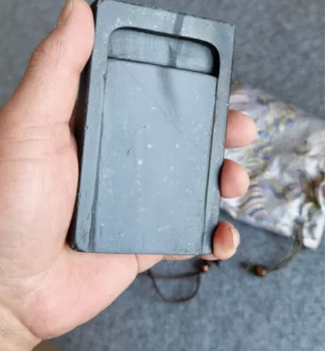 明代歙砚眉纹 感兴趣的话点“我想要”和我私...