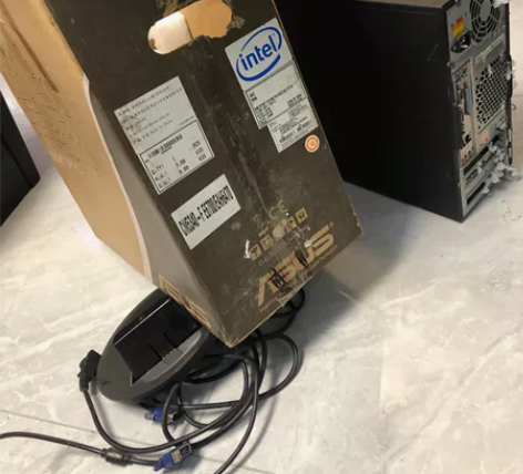 华硕老古董台式机一台（CM5340）外加一...