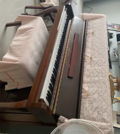 SAMICK 钢琴 二手闲置 自取 感兴趣...