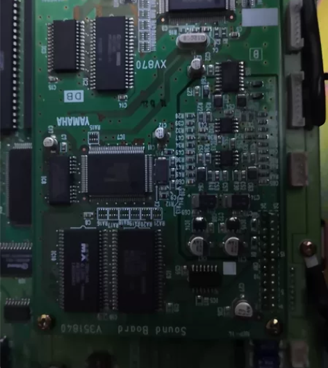 雅马哈主板，不知道啥上面的，有认识需要的联...