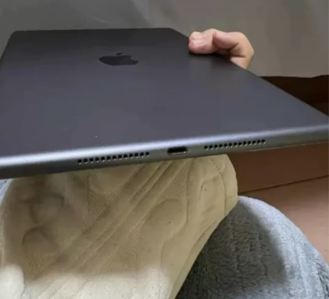 （快来捡漏）闲置急出2020款iPad 8...