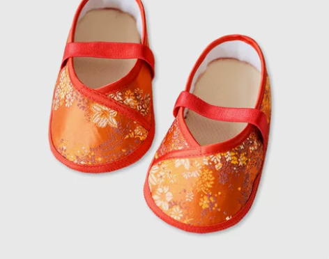 ?宝宝手工绣花鞋软底鞋婴儿步前鞋老北京鞋中...