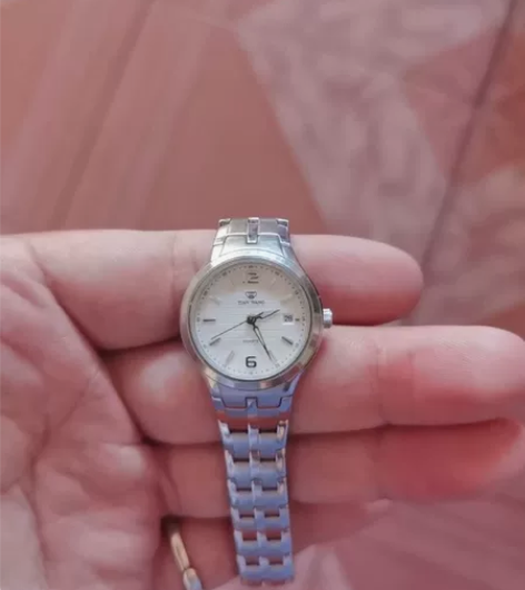 品牌型号 天王表(女式) 新旧程度 9.5...