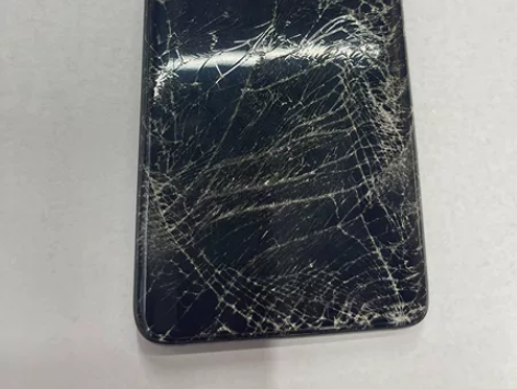 华为Mate 20pro，6+128，屏爆...
