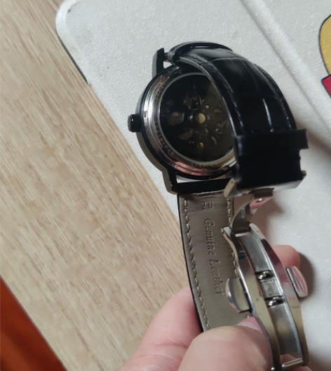 艾浪机械表出售，戴过几天，不合适戴手表，低...