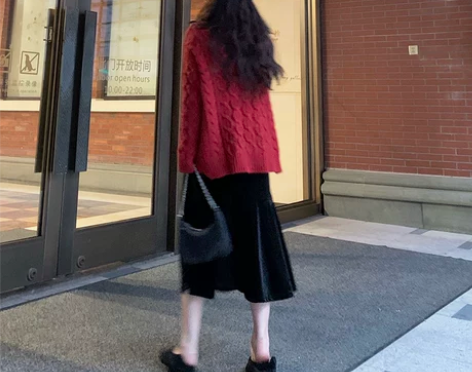 金丝绒半身裙女秋冬季2020新款黑色高腰A...