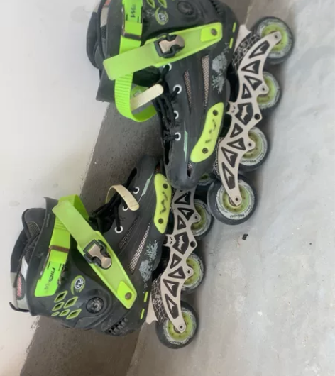 轮滑鞋 旱冰鞋 单排 改过 鞋子三百多买的...