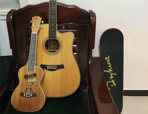 入门滑板闲置出手，实体店购入500左右，因...