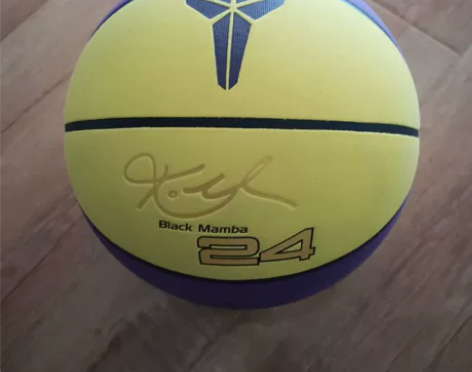 篮球便宜卖了，买回来没有打过。原价98现价...