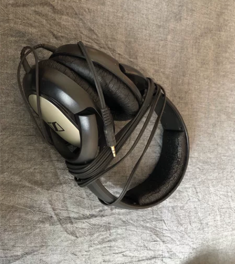 森海塞尔HD201头戴式耳机 好多年前买的...