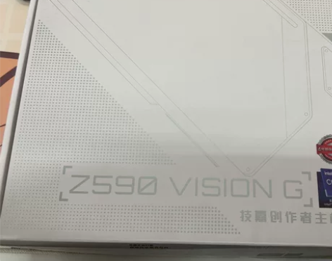 技嘉主板Z590 VISION G雪鹰 外...