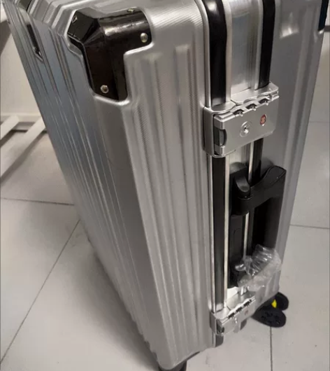 特价硬箱旅行箱行李箱铝框拉杆箱万向轮男女学...