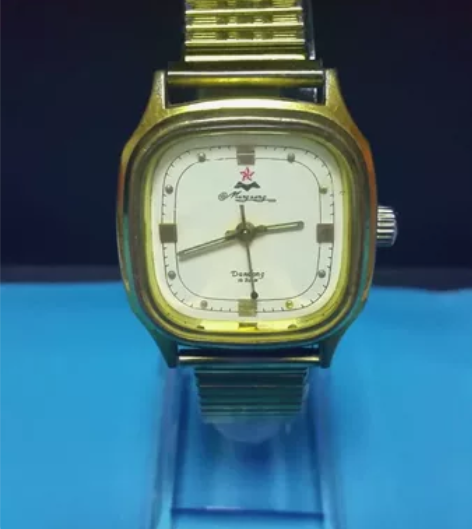 明星牌老手表 辽宁经典机械 中型方款 金针...