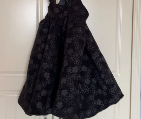 背带花苞裙，pinksavior家的，已经...