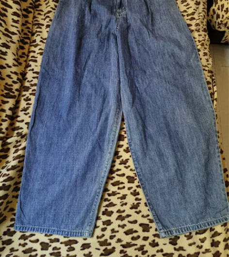 倒三角设计宽松阔腿薄款牛仔裤全新 全新长9...