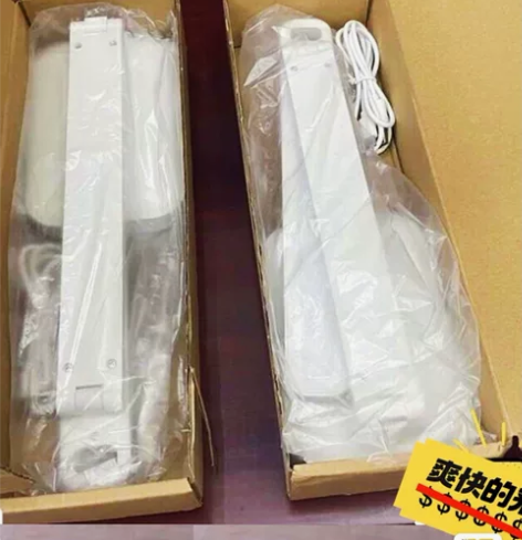 【台灯】化验室台灯采购多了，55一台买的，...