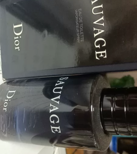 顶级香水，Dior旷野，未使用过，低价出售...