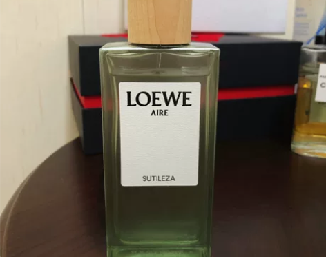 罗意威奇迹天光香水100ML 入了好多相似...