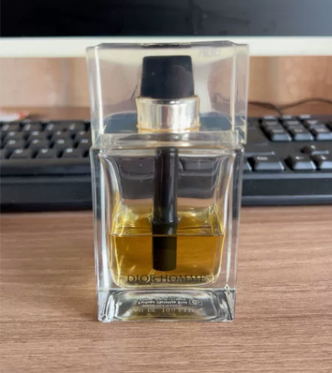 迪奥克莉丝汀桀骜香水EDT 这款是老版的,...