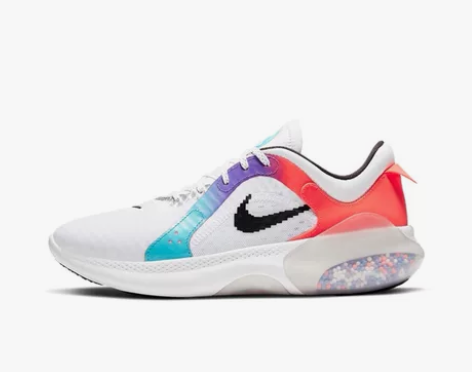 耐克新科技跑鞋，识货上买的全新的Nike ...