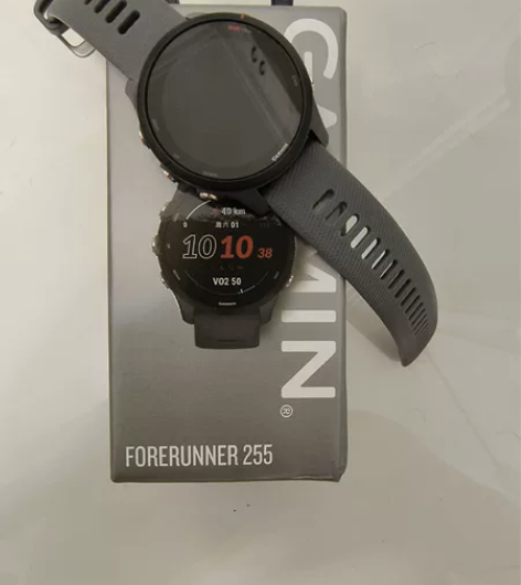 Garmin f255专业跑步手表，使用四...
