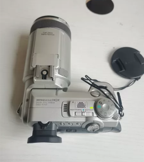 原装日本SONY索尼DSC-F717数码相...