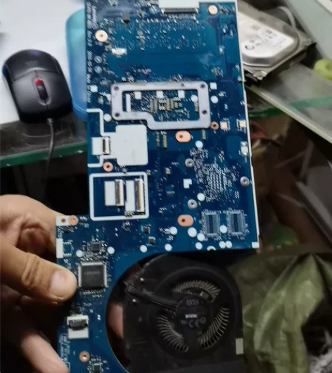 联想主板，坏的，价格可谈，芯片代码sr2u...